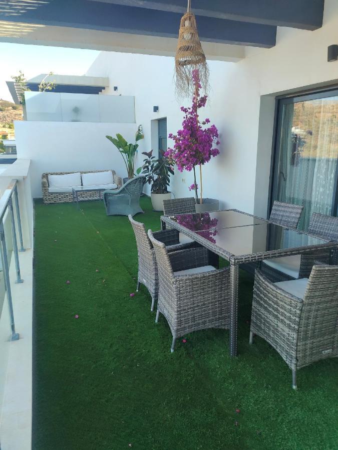 Ferienwohnung Atico Con Piscina, Golf, Vistas Al Mar Torre de Benagalbon Exterior foto