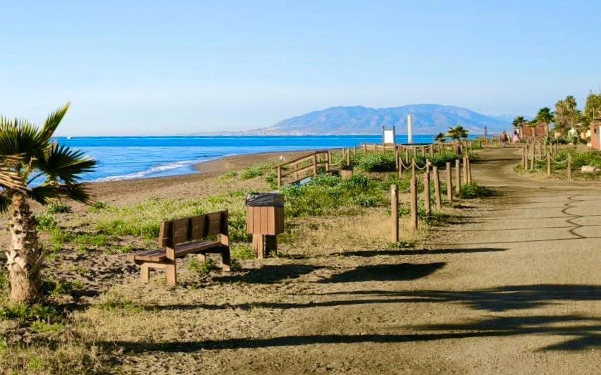 Ferienwohnung Atico Con Piscina, Golf, Vistas Al Mar Torre de Benagalbon Exterior foto